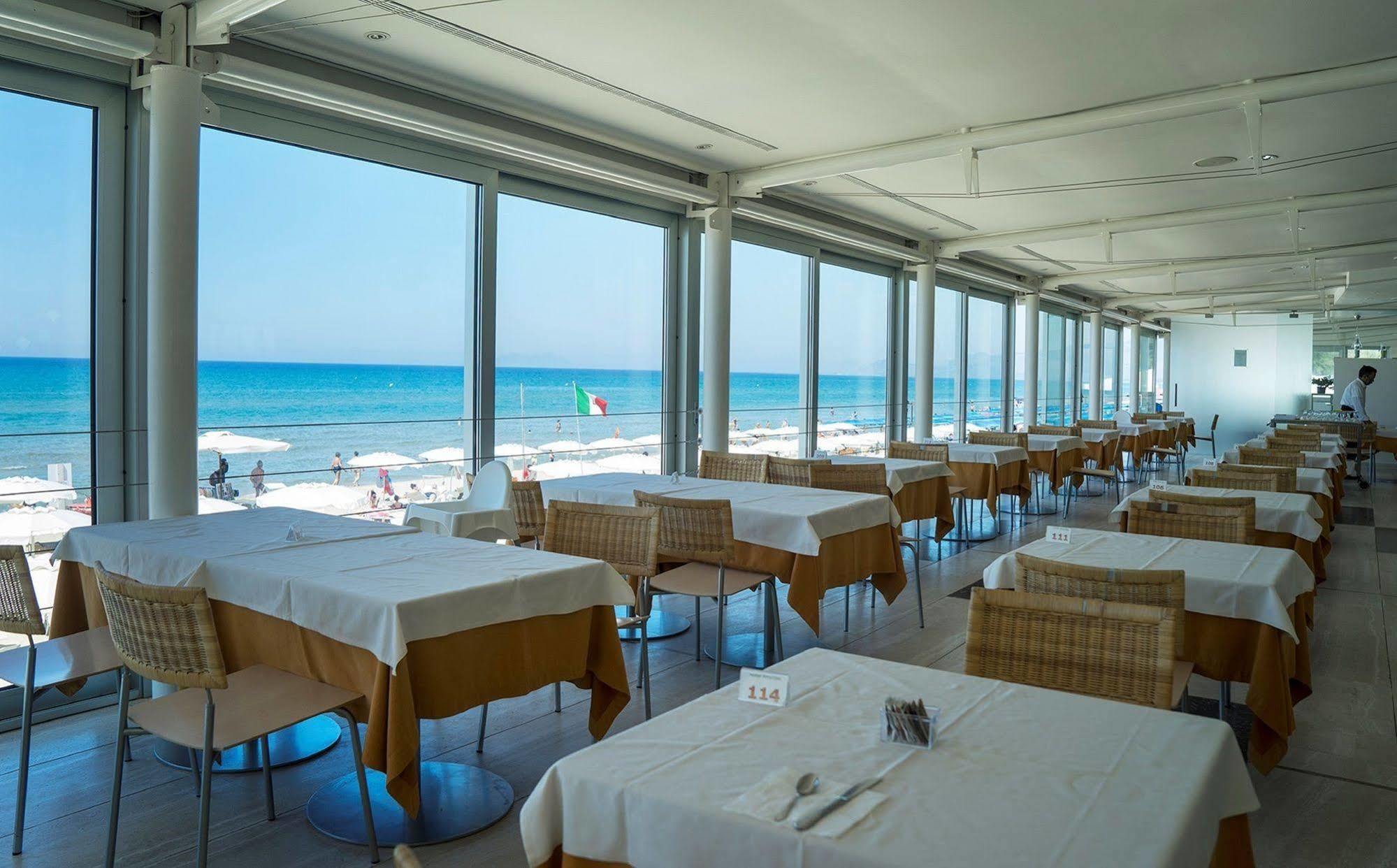 Hotel Amyclae Sperlonga Buitenkant foto
